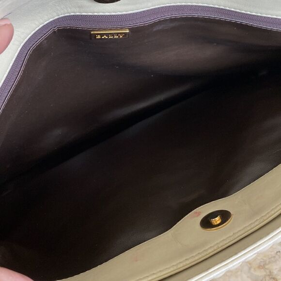 Bally Vintage Quilted Leather Shoulder Bag with Tassel Strap Chain Authentic - Picture 10 of 17